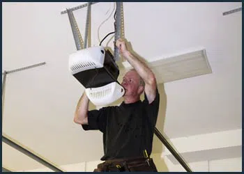 Garage Doors Store Repairs Nuevo, CA 951-595-8240 - cont-gdr-door-opener-08m